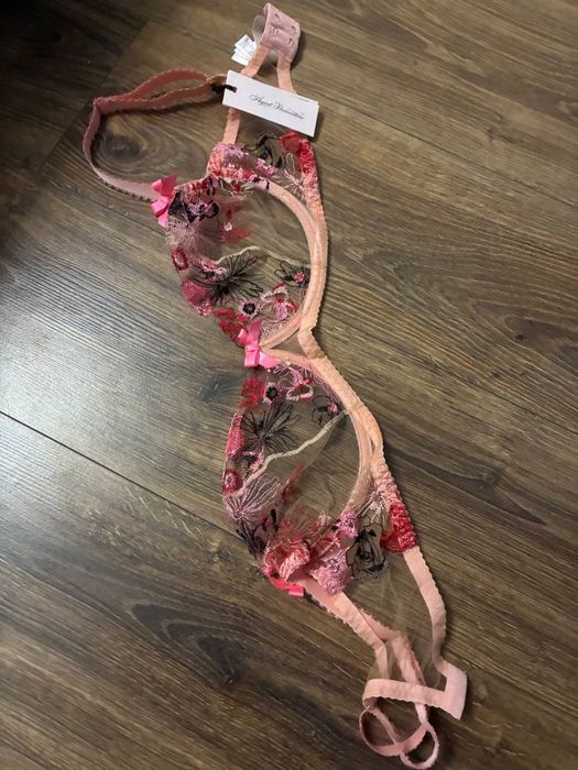 Продам нову шикарну білизну (бюст+труси)  Аgent provocateur