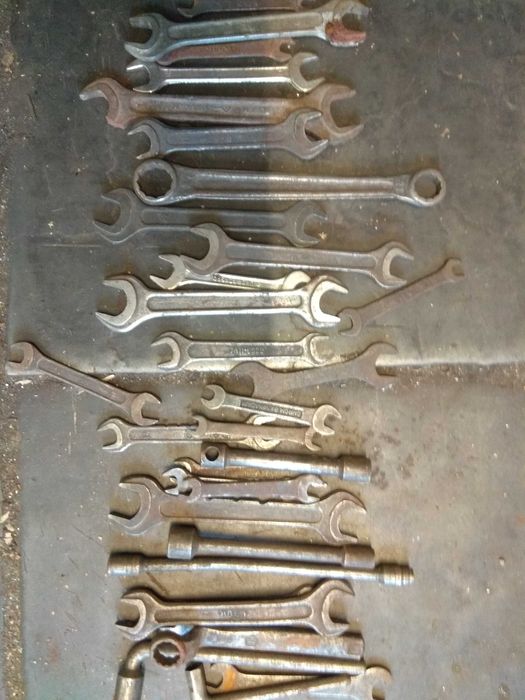 продам инструмент, ключи.