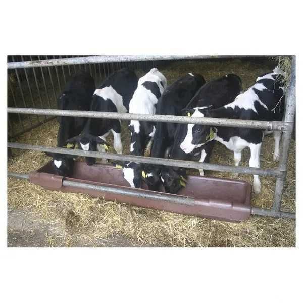 Podłużne koryto dla zwierząt , krów, koni, bydła, kóz i owiec