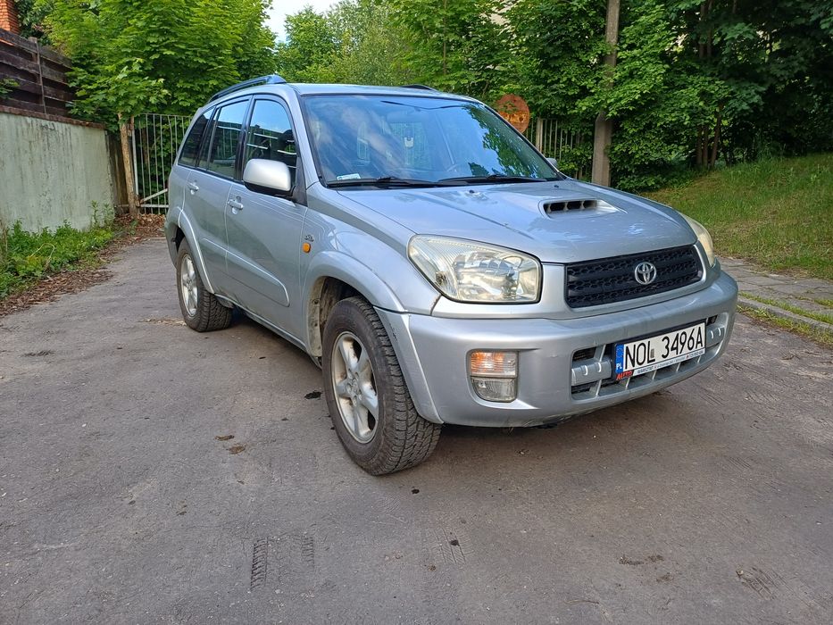 Toyota RAV4 II 2002 rok