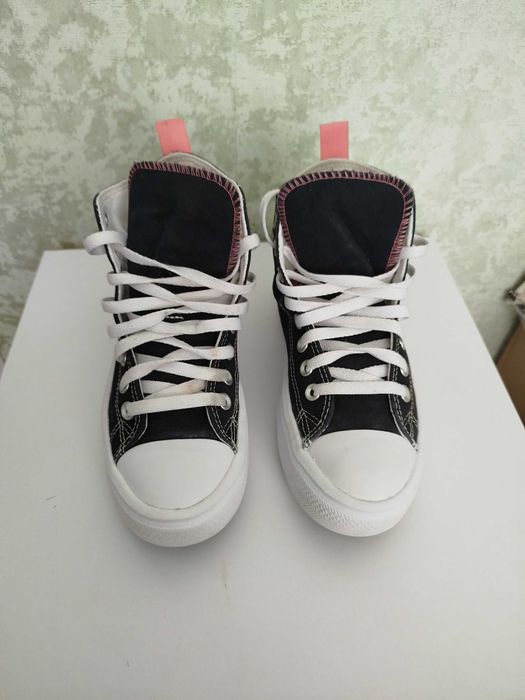 Жіночі кеди модель Converse Chuck Taylor All Star Move Platform High.