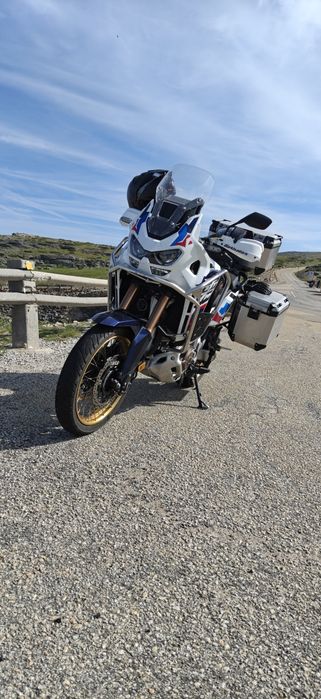 Honda Africa Twin 1100 DCT adventure sports versão aniversário ( jante 19 mais estradista)