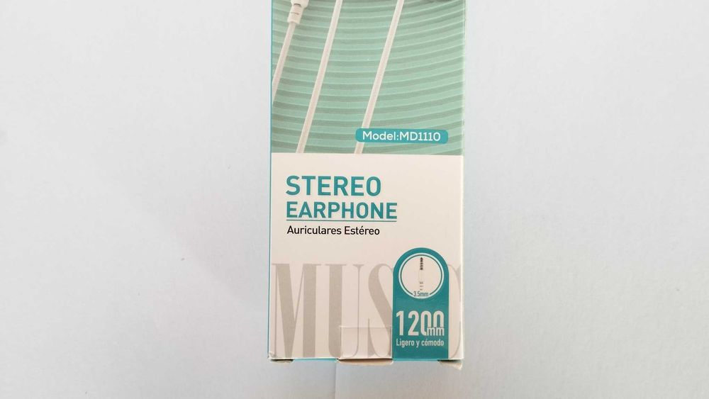 NOVO - Auriculares Stereo MD1110 - 1,2 Metros