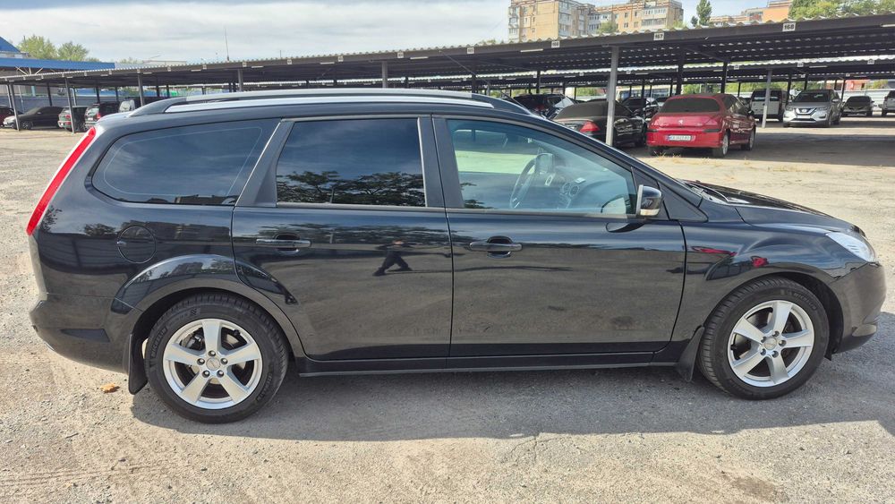 Продам Ford Focus 2 2010 рік 1.6 бензин