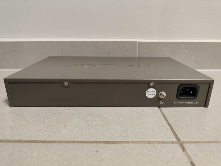 TP-Link TL-SG3210 JetStream – zarządzalny switch 8x Gigabit + 2x SFP