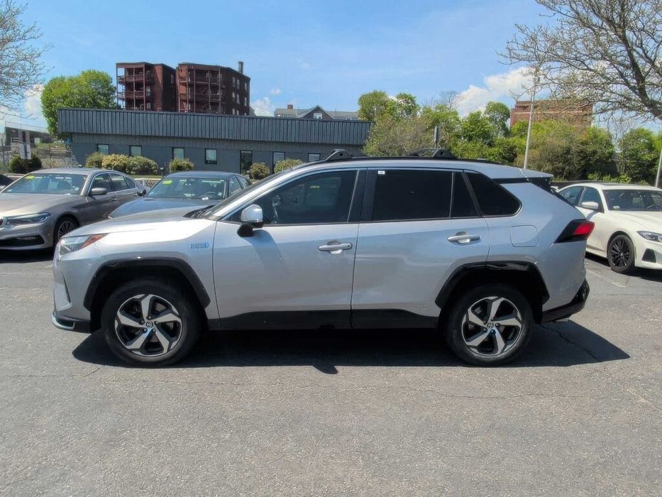 Toyota RAV4 Prime XSE      2022
