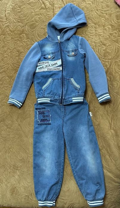 Костюм джинсовый на меху на мальчика, раз со 128