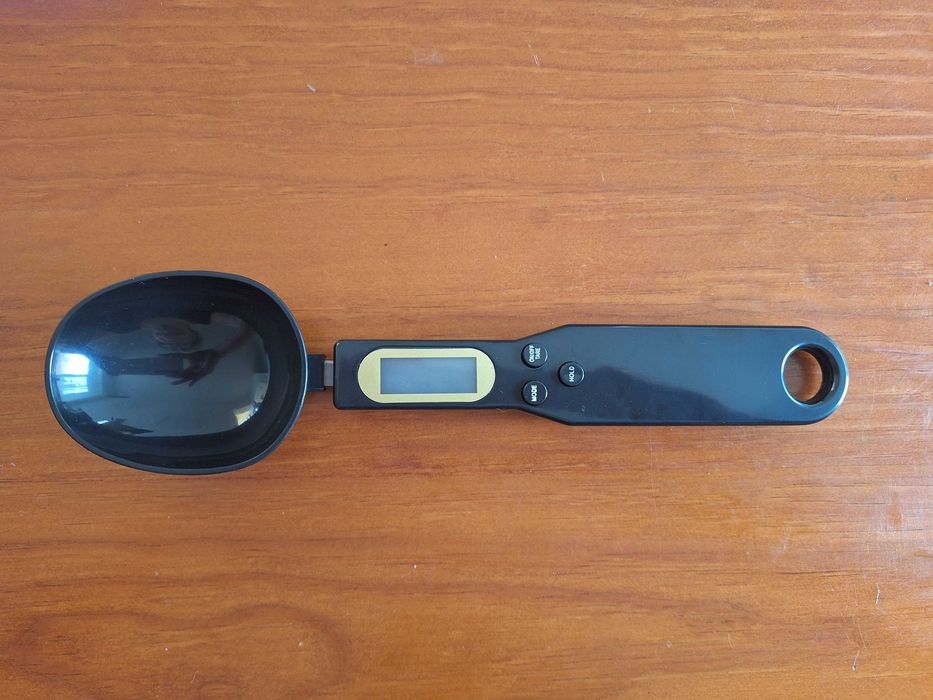 Colher balança digital branca