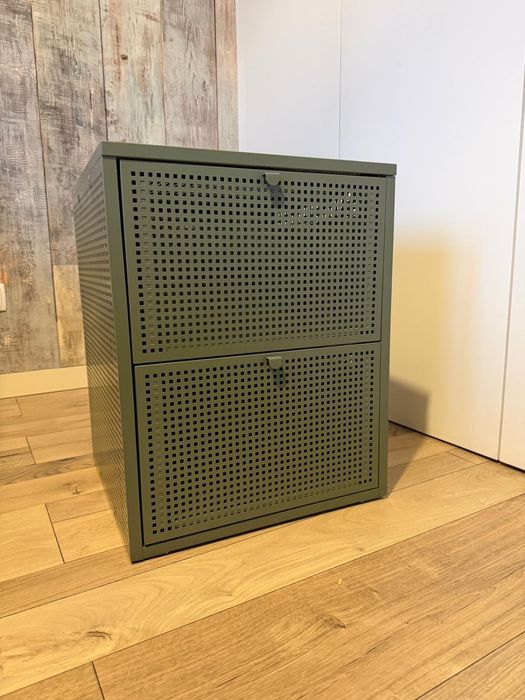 Movel metalico do ikea verde oliva perfurado