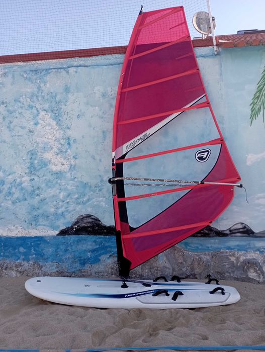 Kit  windsurf com prancha Neilpryde RS One 209 L, com patilhão