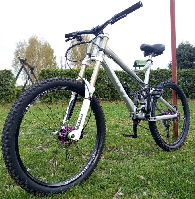 Rower Giant Reign 3 downhill freeride mtb