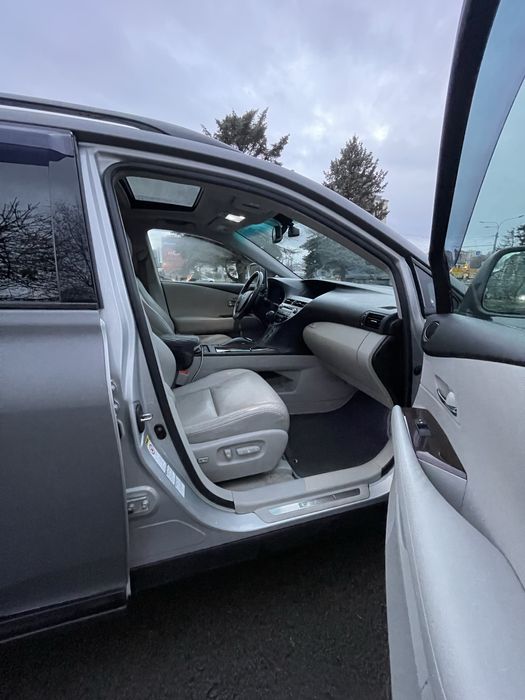 Lexus RX 350 2011 год