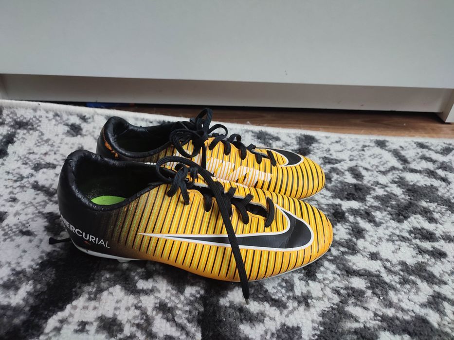 Buty korki Nike 35.5