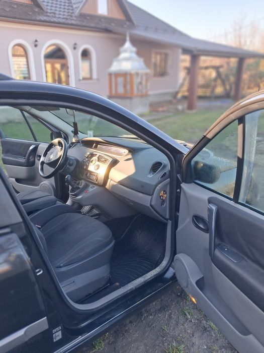 Рено сценік 2 2005