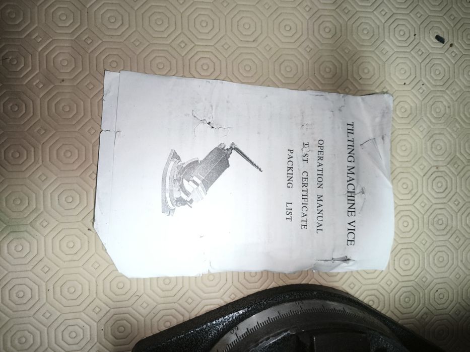 Torno morsa bancada inclinavel 2 eixos 100mm