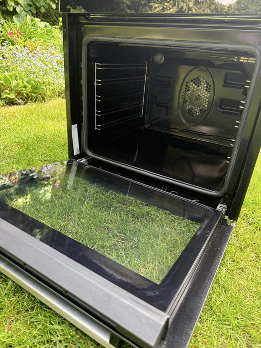 Piekarnik elektryczny Beko BIE25300X Termoobieg Srebrno-czarny