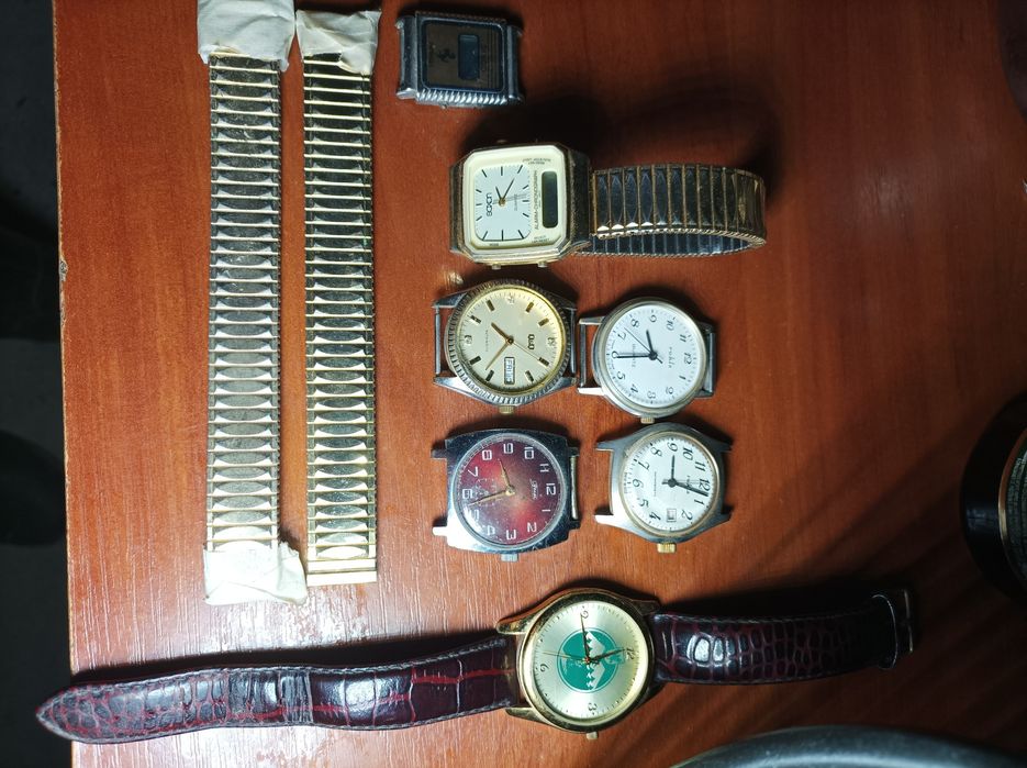 Годинники наручні