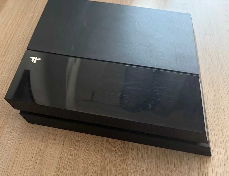 PlayStation 4 (PS4) 500GB