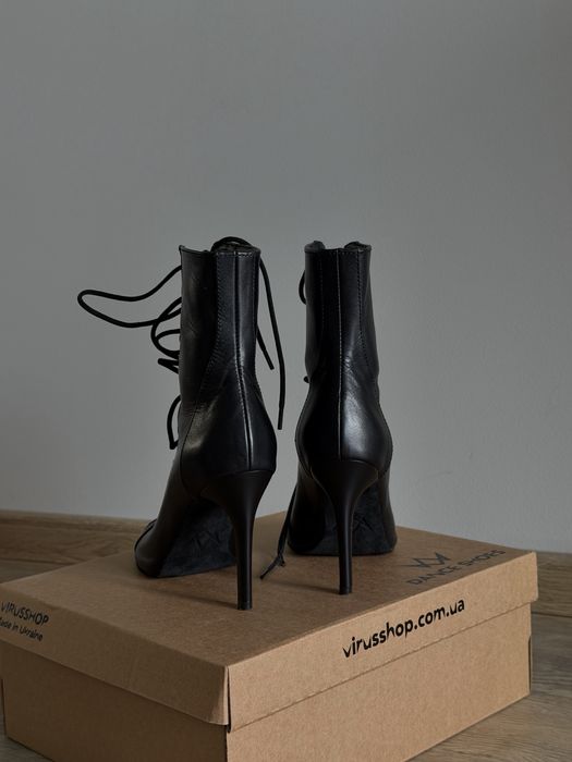 Туфлі для танців Heels