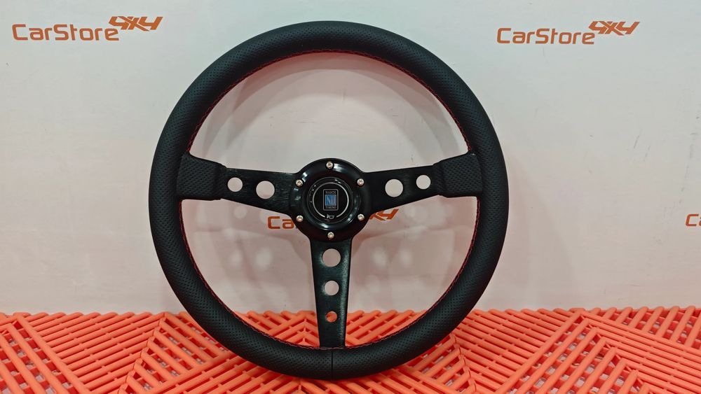 Volante Look Nardi Plano Pele com costura vermelha