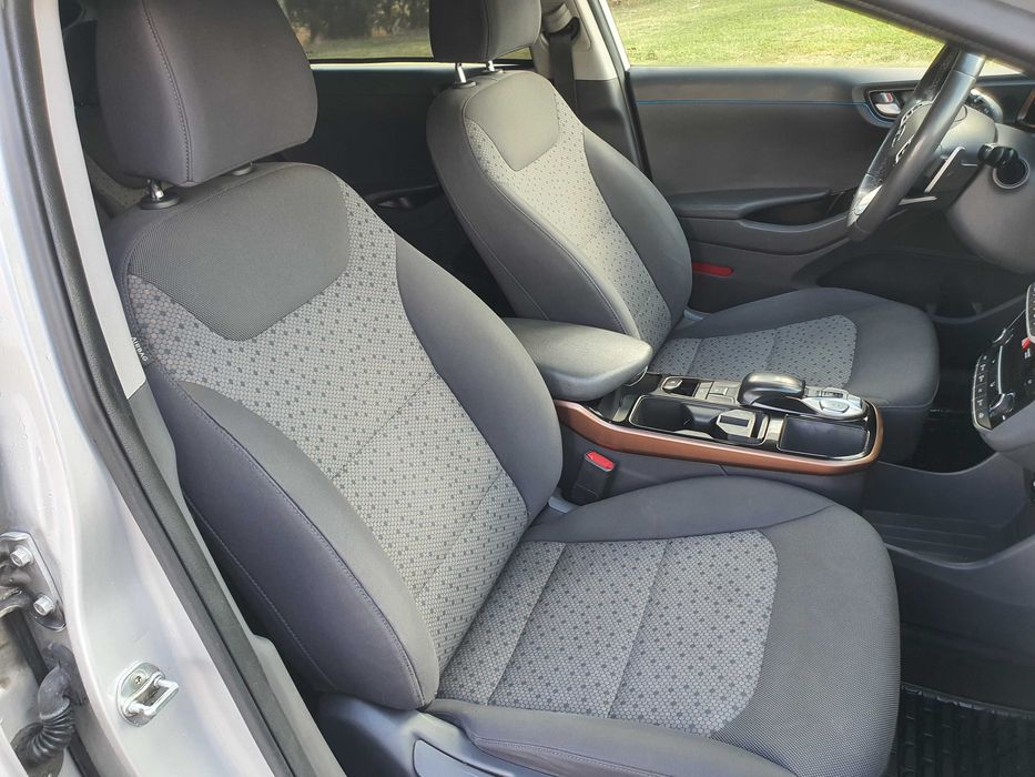 Hyundai Ioniq 28kWh (240km autonomia)