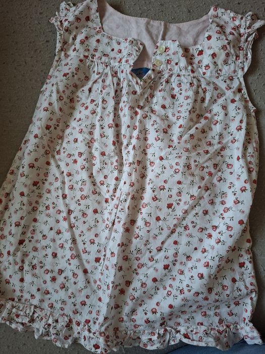 Sukieneczki dla dziewczynki