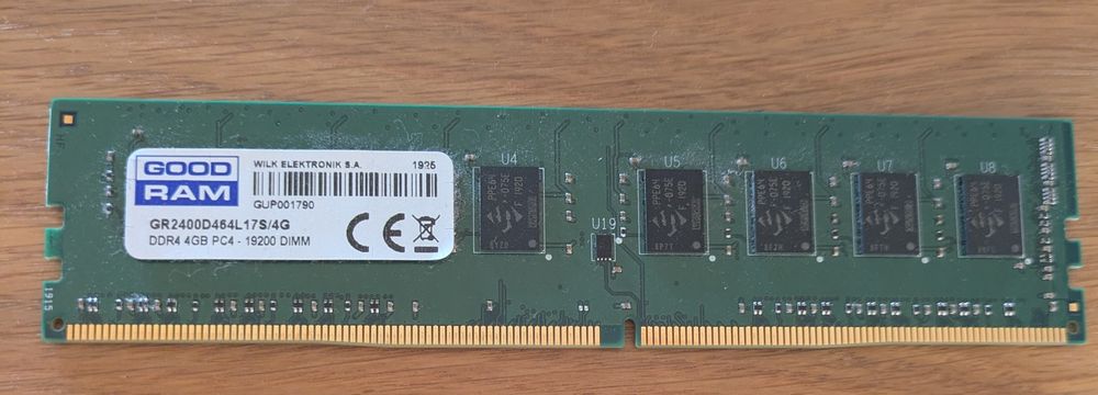Pamięć RAM DDR4 4 Gb PC4