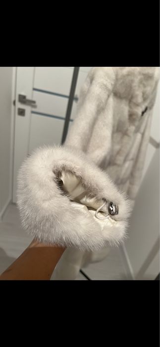 Sprzedam futro 2w1 w idealnym stanie.