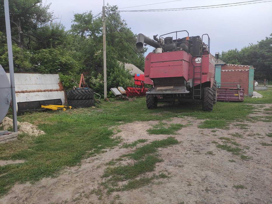 Зернозбиральний комбайн Полісся КЗС1812. Продам.