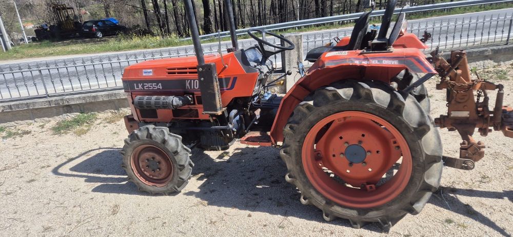 Trator Kioti LK2554