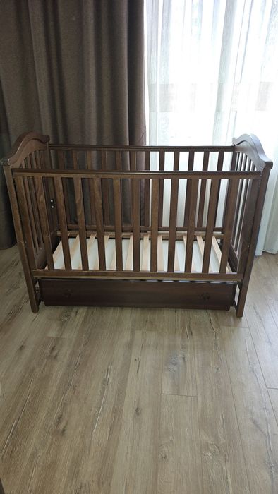 Продам кроватку Верес