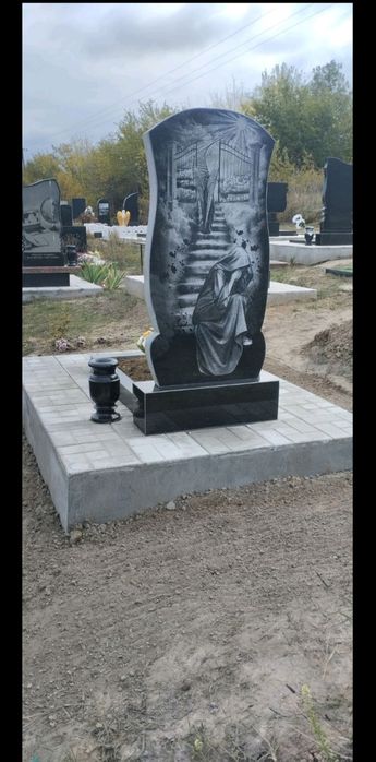 Пам'ятники з граніту від 7000 грн