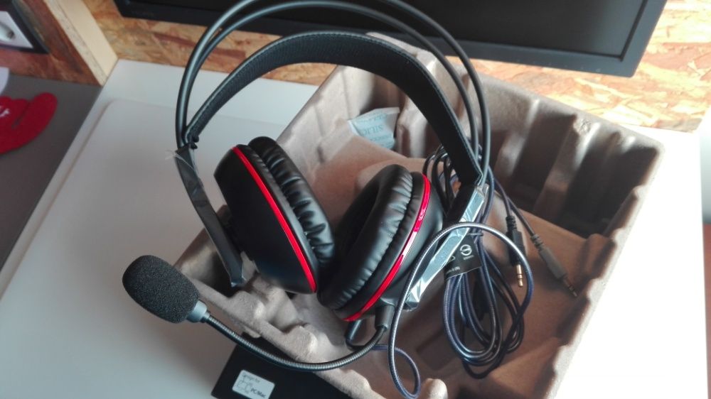 New Asus Headsets424780625526149121