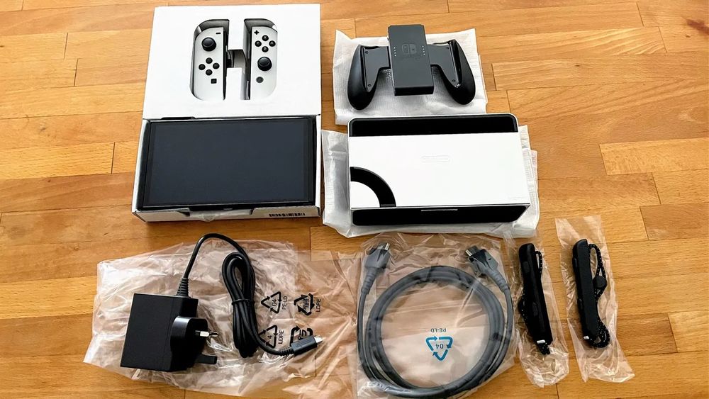 Nintendo Switch OLED 512GB (Desbloqueada) – Pronta a Jogar | Pack Premium