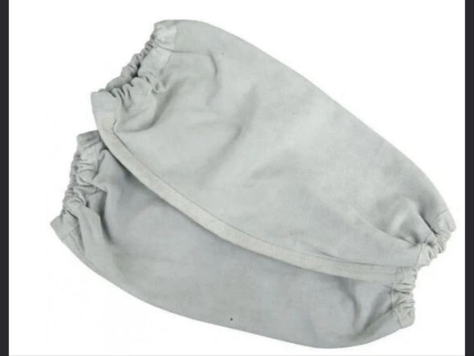 Нарукавники из спилковой кожи