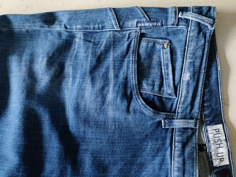 Dżinsy Armani Jeans r.34 PUSH UP