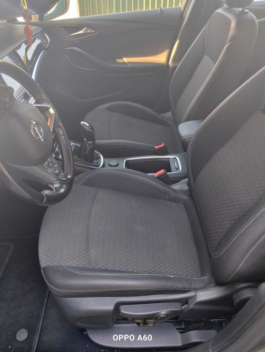 Opel Astra Sports Tourer+ 2017 | 7.750€ — Bonito, espaçoso e Turbo: é entrar e pegar a estrada!