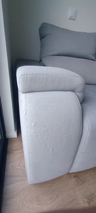 Sofá com chaise longue