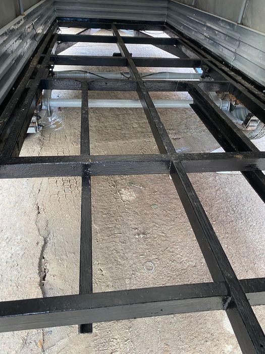 Легковий вантажний причіп