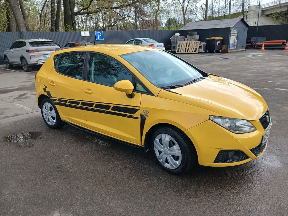 Продам авто SEAT Ibiza 1.2 автомат 2011року