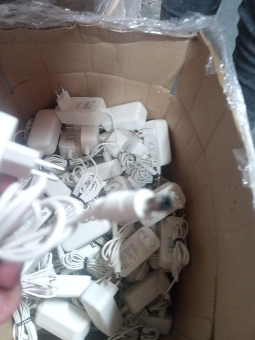 Електрошрот  100 штук Блок живлення Deutsche Telekom 12В 12V 2,5A 30W