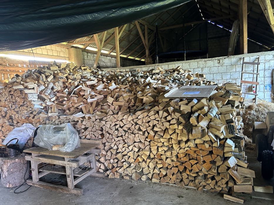 Drewno opałowe kominkowe suche sezonowane