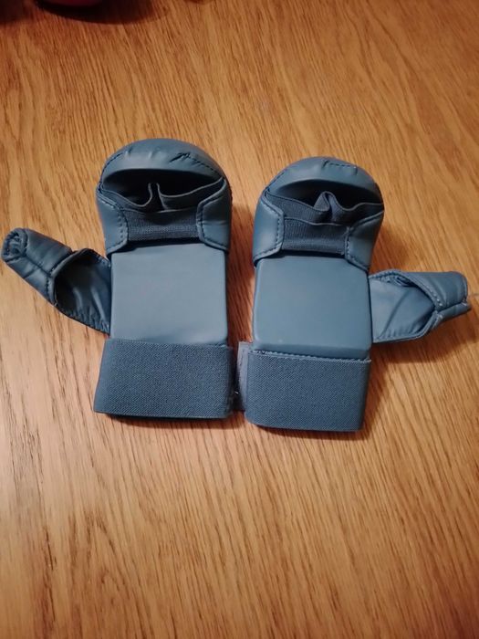 Rękawice do karate
