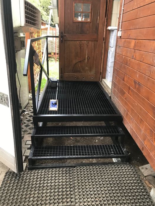 Schody metalowe zewnętrzne przemysłowe