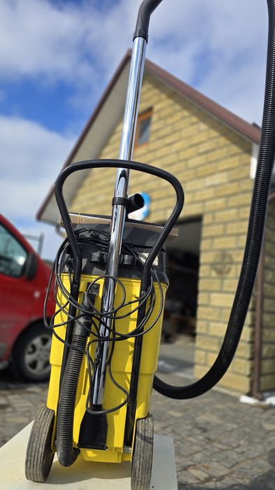 Супернадійний пилосос Керхер Karcher NT 611  ECO. Як новий.