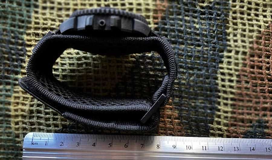 Ремешок для часов Luminox на липучке (черный)