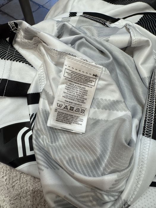 Футболка Adidas розмір S, Ювентус 2025-2026