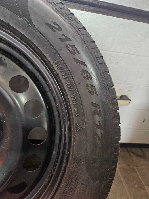 Диски в зборі VW 5/112 R17 6.5J ET38 dia 57.1mm + шини + колпаки