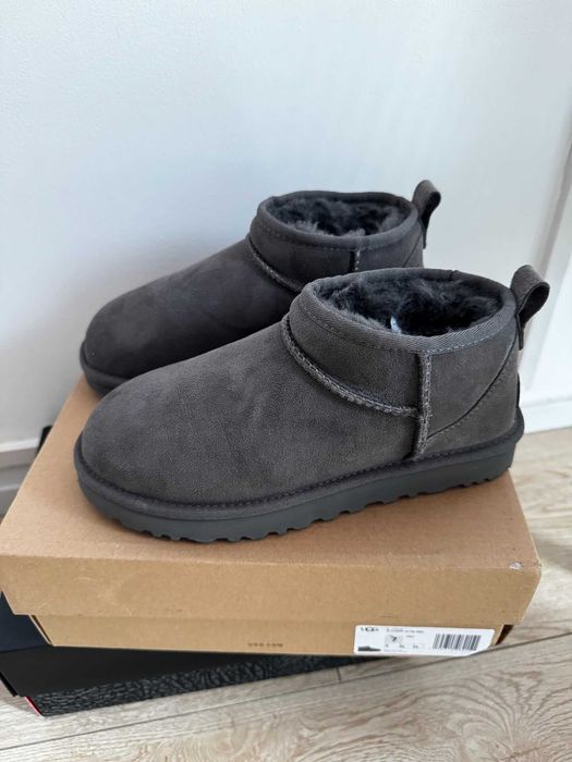 UGG Classic Ultra mini R.37