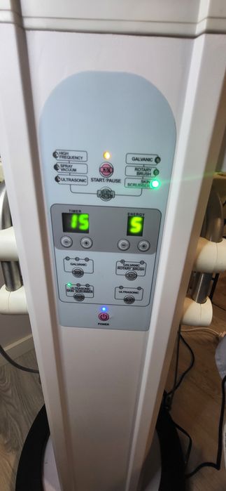 Estetica Multifunções  de rosto